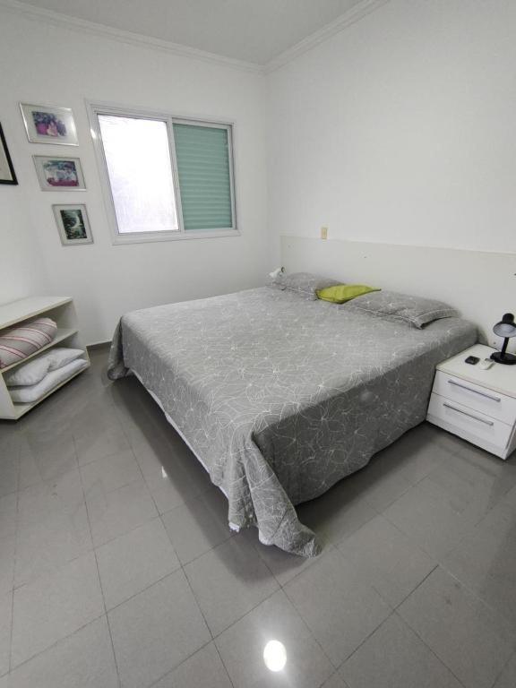 Casa Linda E Espacosa Com Piscina No Гуаружа Екстериор снимка